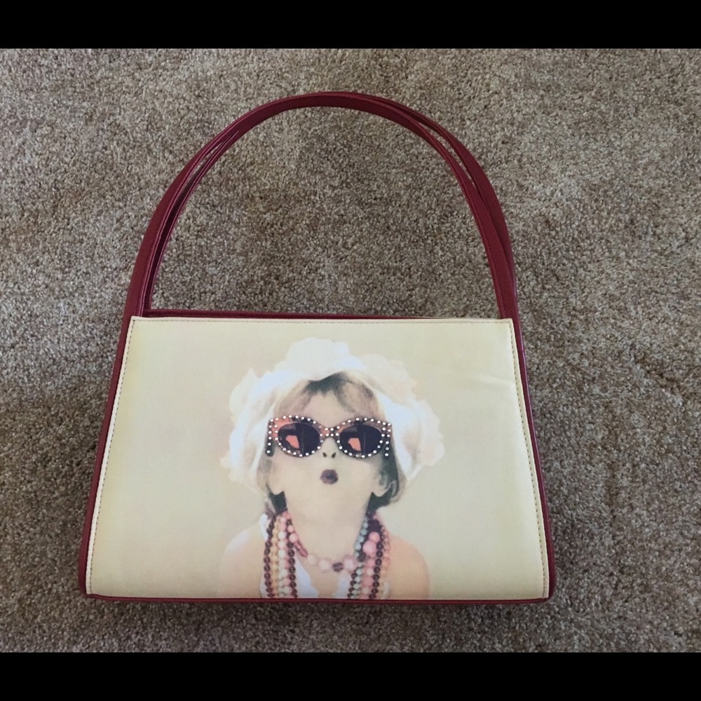 Adorable vintage purse